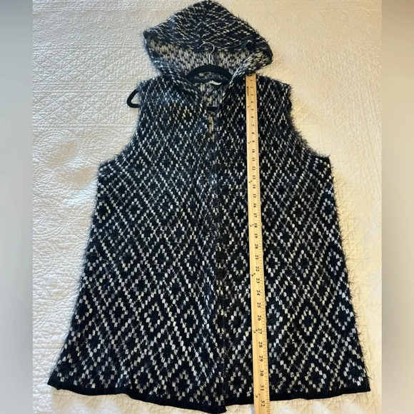 Cato Black/Beige Sleeveless Cardigan - Picture 7 of 7